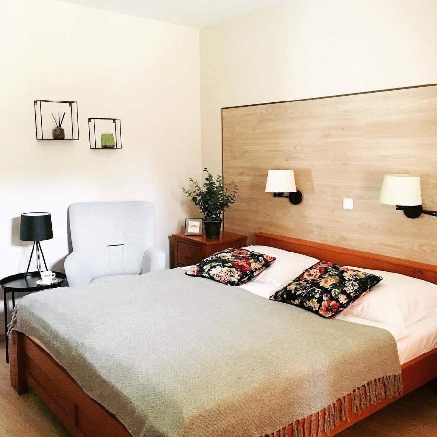 Hotel Posta Sobotka Ngoại thất bức ảnh