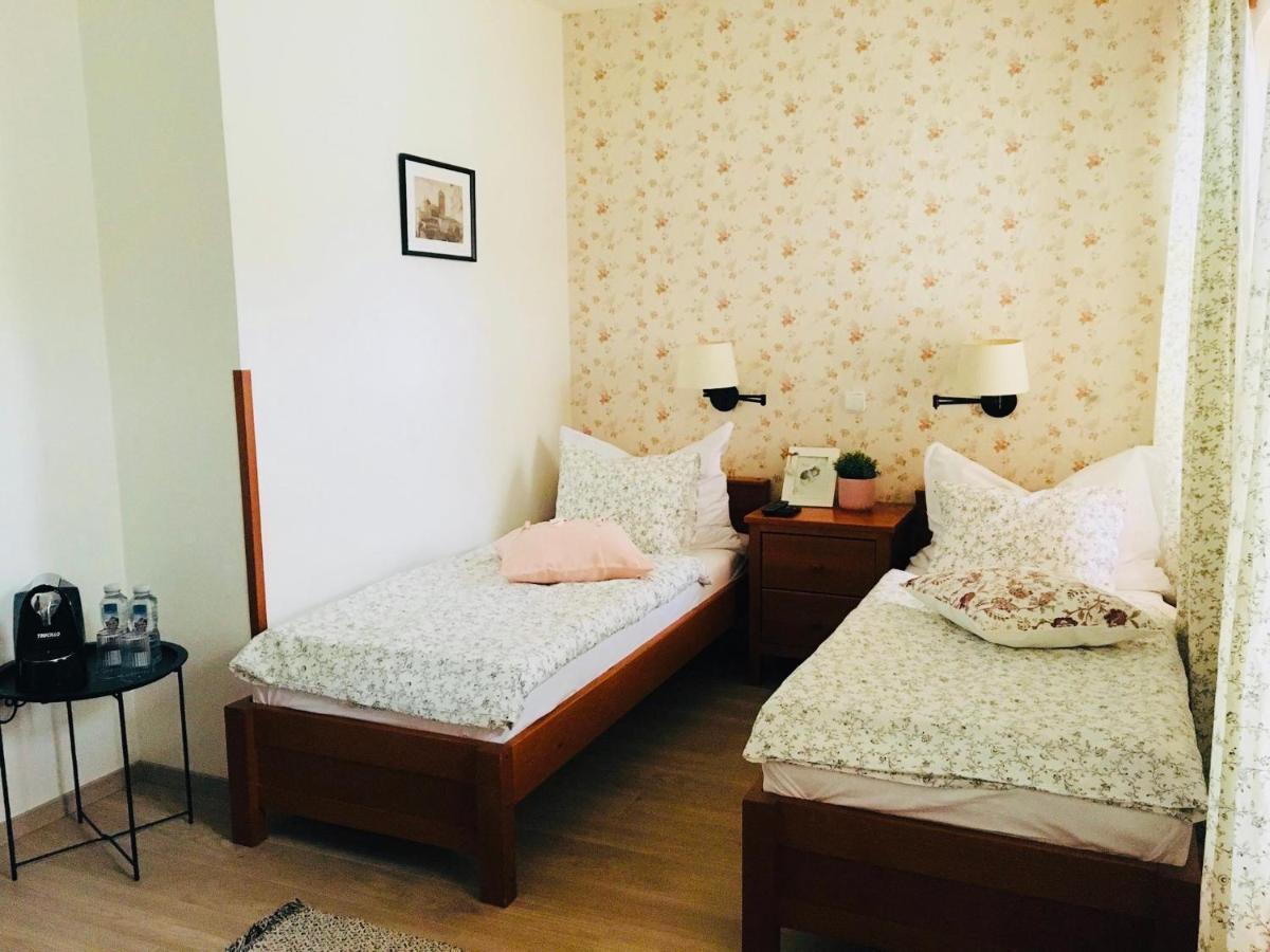 Hotel Posta Sobotka Ngoại thất bức ảnh