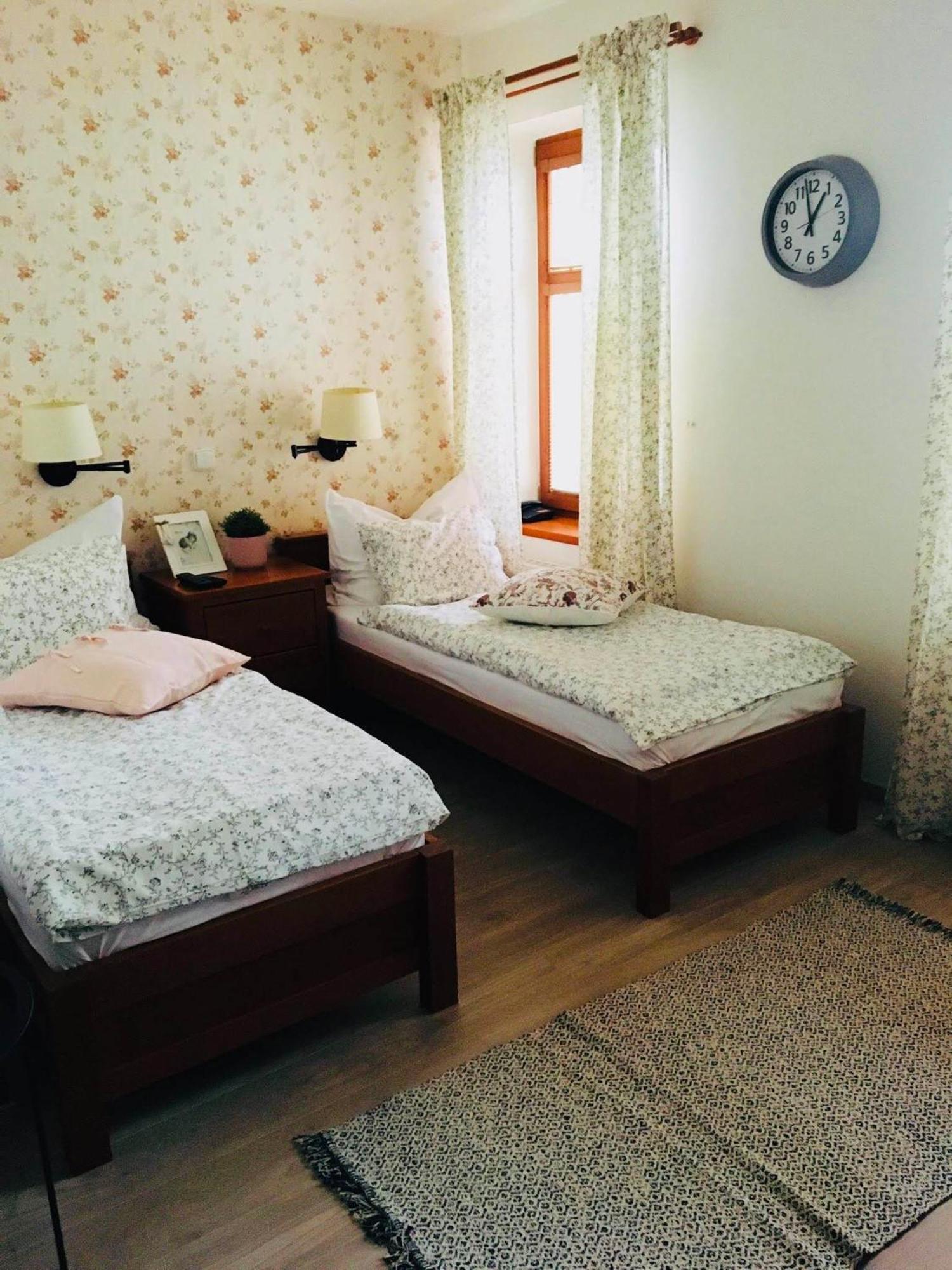 Hotel Posta Sobotka Ngoại thất bức ảnh